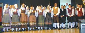 coro 2.jpg (23433 bytes)